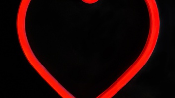 Neona  LED  gaisma  SIRDS  sarkana  Bat + USB  FLNEO7