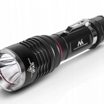 LED  lādējamais  lukturis  MCE220