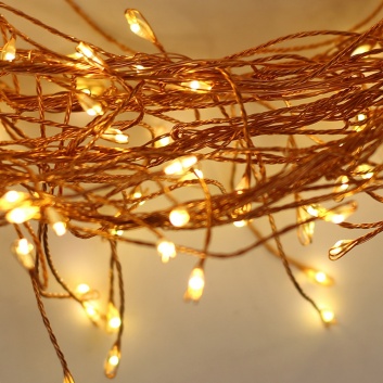 Stīgu  dekoratīvā  virtene  COPPER WIG  CLF-02  480LED silti  balta  3m + 5m  kabelis