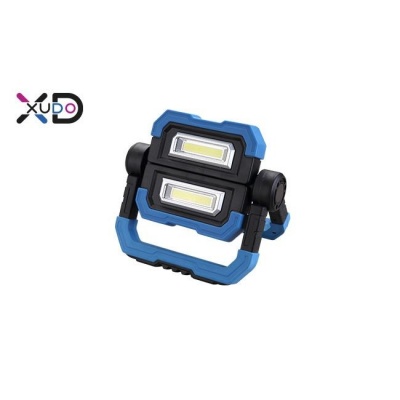 XD-PP301  SMD  LED  prožektors  2x5W  4500K  6xAAA