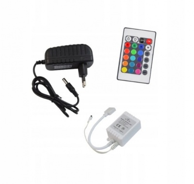 Komplekts  RGB  5050  LED  lente  Blister  5m  150  IP20  RF