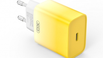 XO  sienas  lādētājs  CE18  PD  30W  1x USB-C  dzeltenbalts  + kabelis  USB-C - USB-C