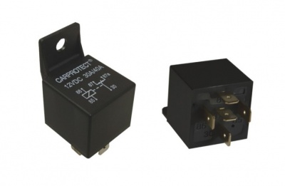 12V  30A  universālais  relejs  ar ligzdu un vadiem
